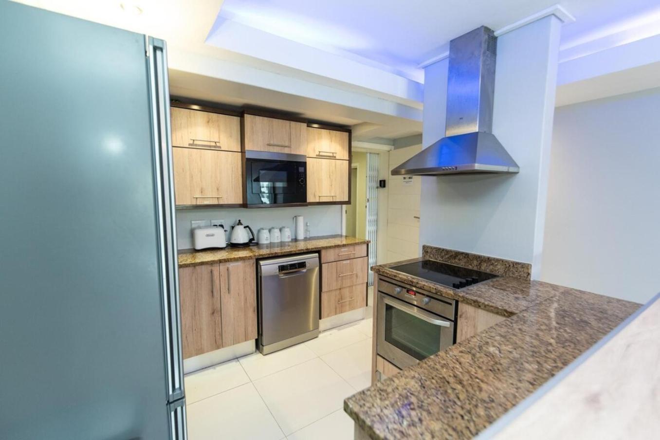 The Pearls 2Nd Floor Luxury Apartment Port Elizabeth Exterior photo